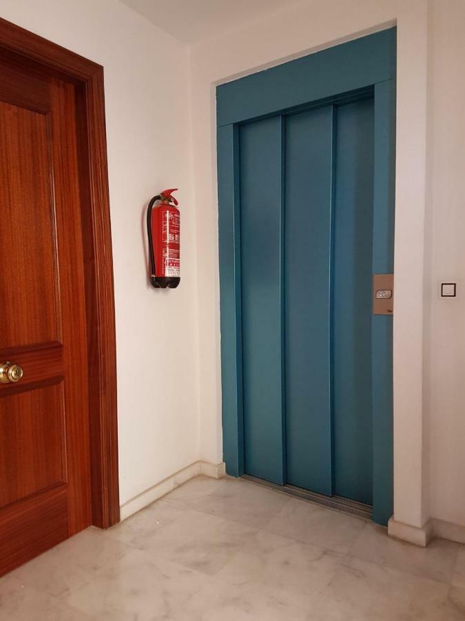 Triana Ruisenor Apartamento Sevilha Exterior foto